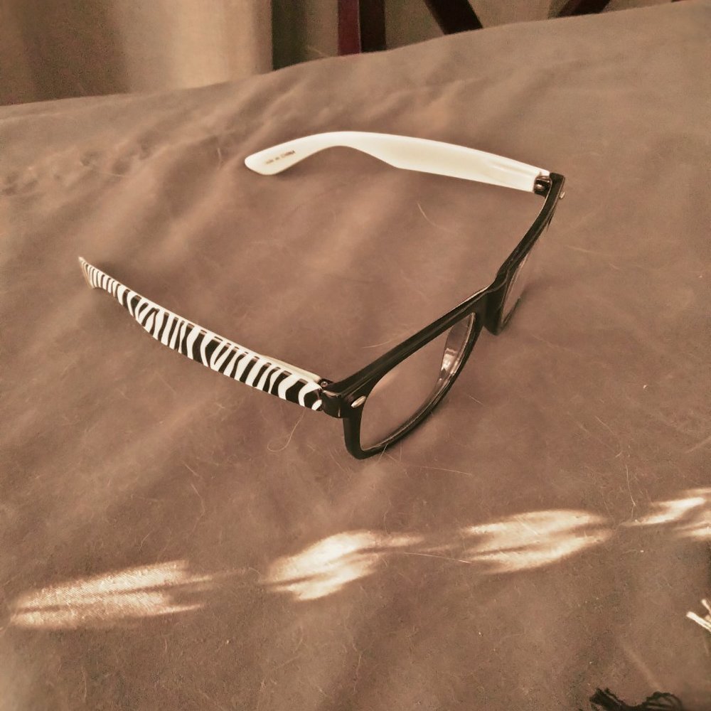 Glasses w no prescription